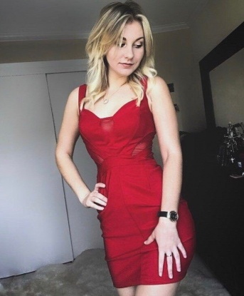 Опыт и красота в одном флаконе! 😍
Я предлагаю широкий спектр услуг, которые в полной мере удовлетворят твои желания. Будь то романтическое свидание, эротический массаж или острые игры в постели – я готова подарить тебе незабываемый опыт. 💋
Мои возможности безграничны: от ласковых прикосновений до экстремального секса – выбор за тобой! Имею в своем репертуаре позы, о которых ты только мечтаешь. 😈
Живу в Москве, красивом городе возможностей и вечно пылкого настроения. Забудь о повседневной суете и погрузись в магию страсти со мной. 💫
Мои отзывы говорят сами за себя – мои клиенты оценивают меня на 5 звезд! 🌟 Доверься моему опыту и я обещаю, что не разочарую тебя. Больше фото и информации обо мне готова выслать в ЛС. Жду тебя, мой дорогой! 💕 13496, 25 лет